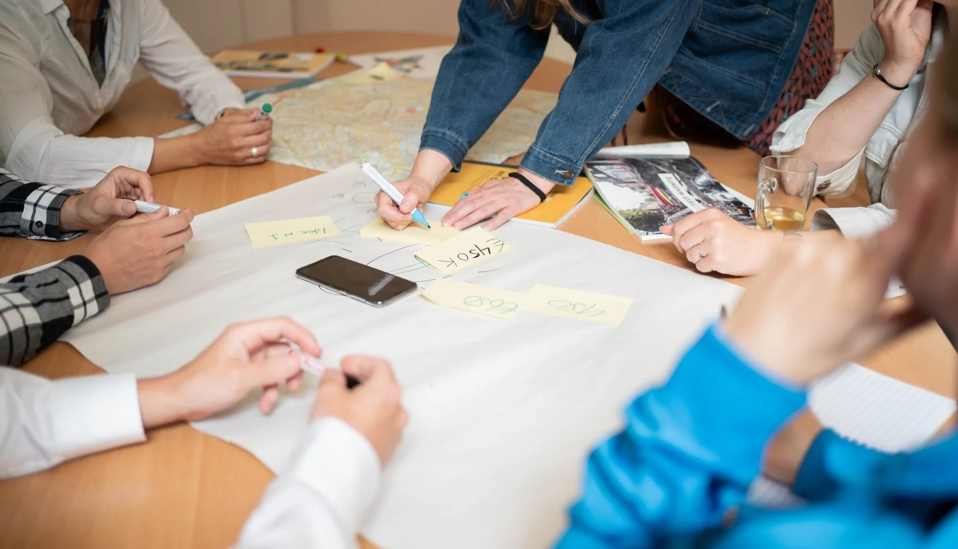 Wijkoverleg buurt bewoners hier20