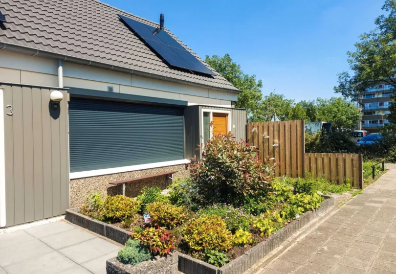 Zonwering zwart 4 hier